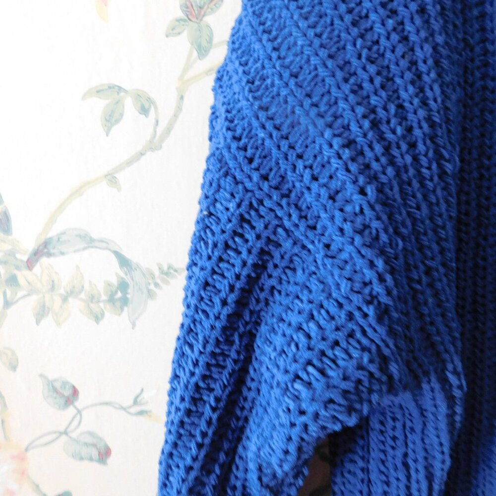 🦔🐾 Oversized Ribbed Blue Sweater - Picture 4 of 12